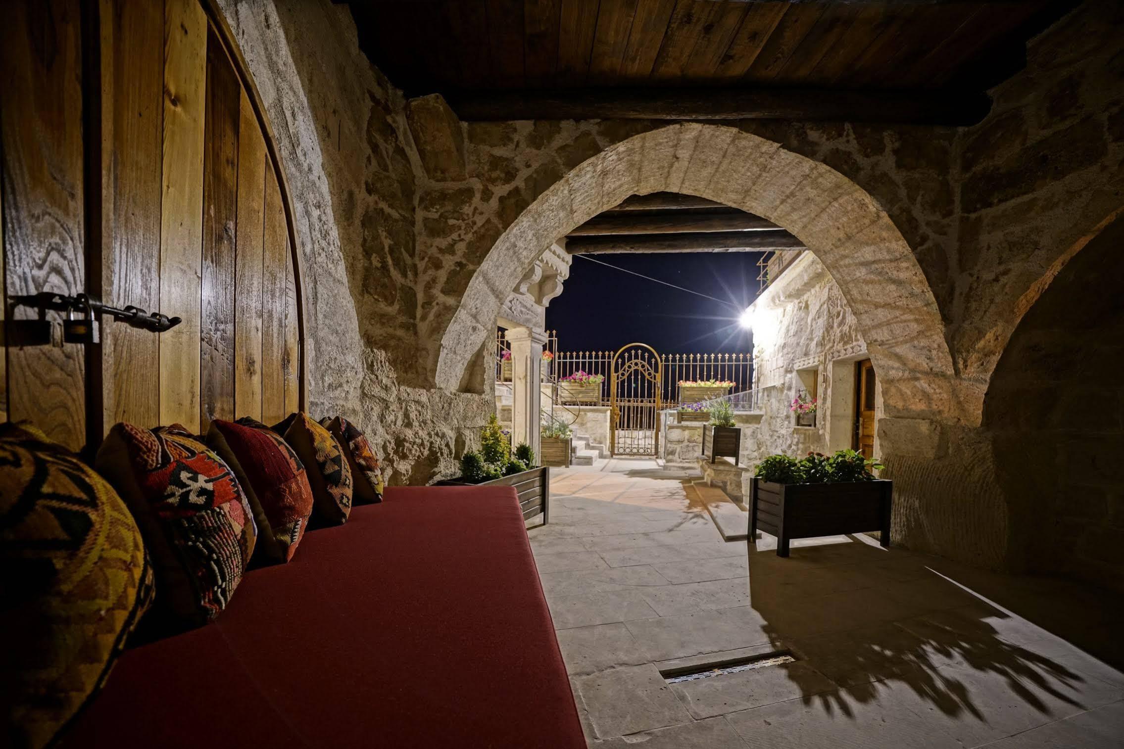 Vigneron Cave Hotel ネヴシェヒル エクステリア 写真